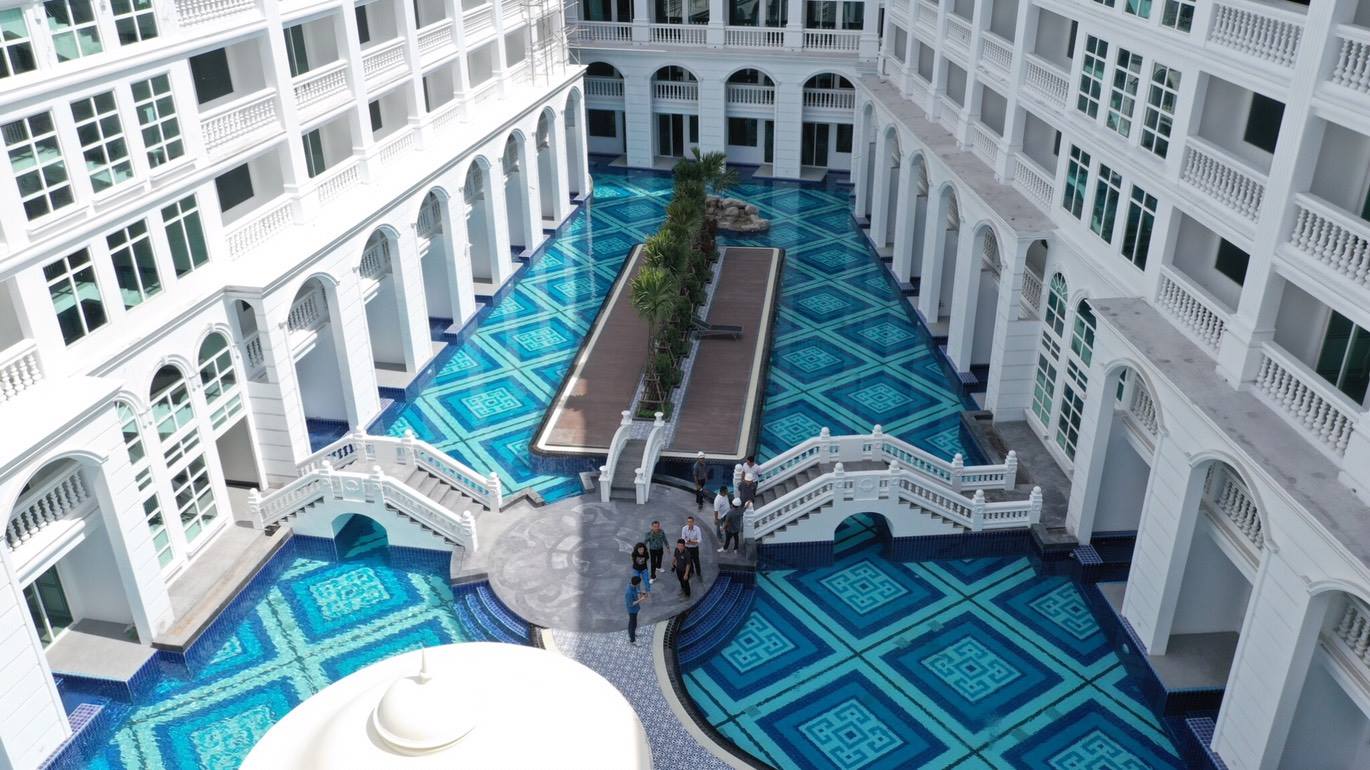 MOVENPICK (239 Keys)