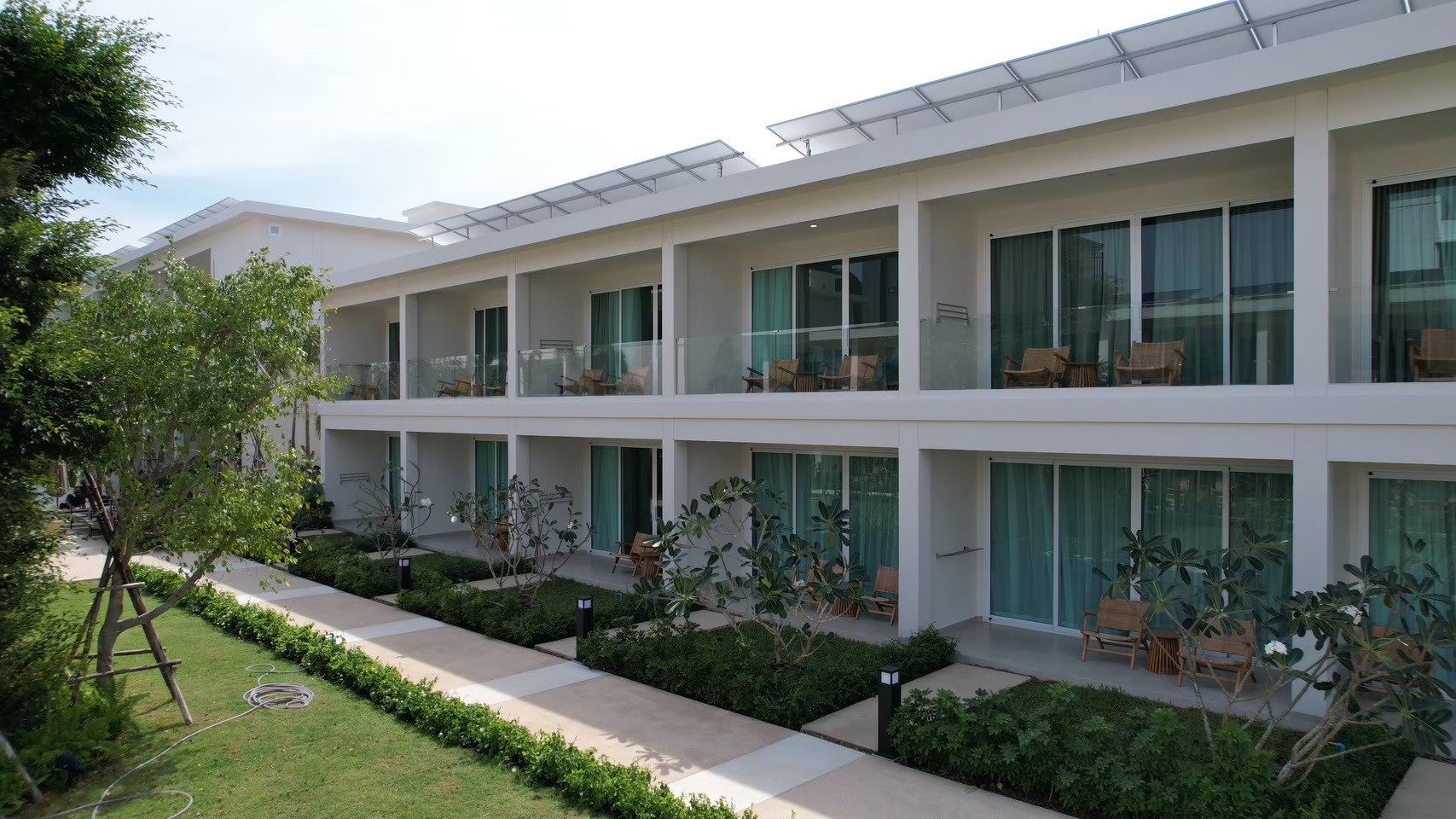 NIRANAPA HOTEL (99 Keys)